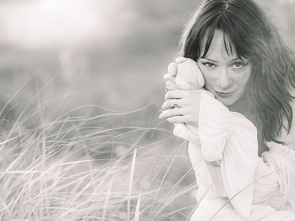 Emma b&w 0054