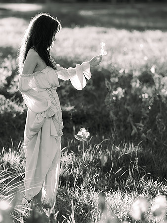 Emma b&w 0023