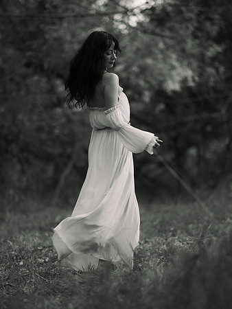 Emma b&w 0097