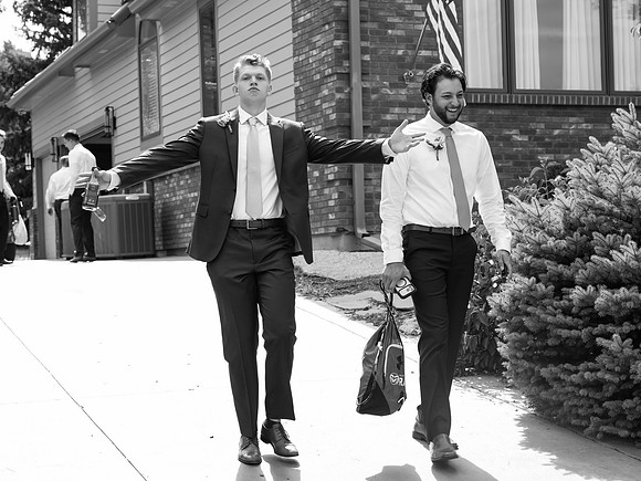 Cannon and Groomsmen getting ready_09.12.26_0114