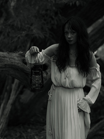 Emma b&w 0078