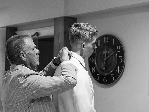 Cannon and Groomsmen getting ready_09.12.26_0074