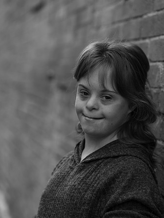 Sarah b&w003
