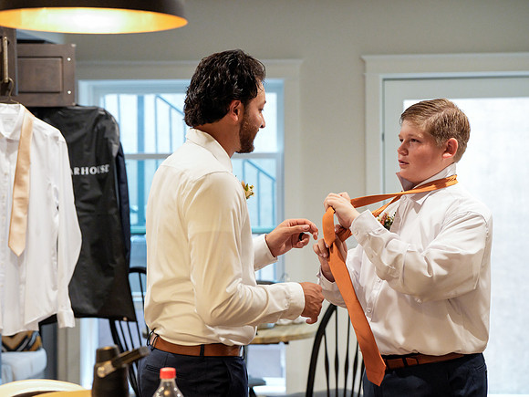 Cannon and Groomsmen getting ready_09.12.26_0031