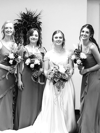 B_Pre Ceremony Formals_0043