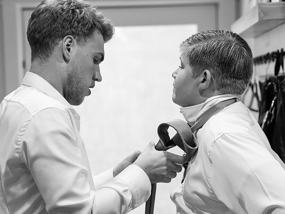 Cannon and Groomsmen getting ready_09.12.26_0036