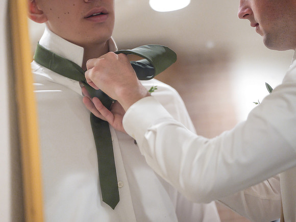 Cannon and Groomsmen getting ready_09.12.26_0060
