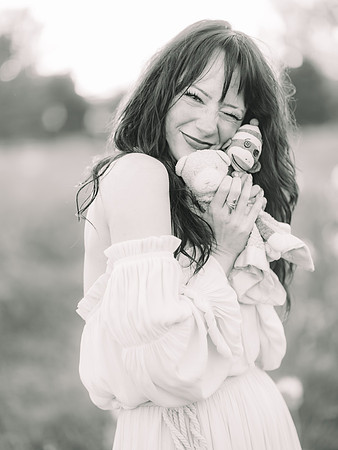 Emma b&w 0059