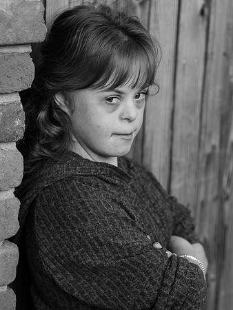 Sarah b&w009