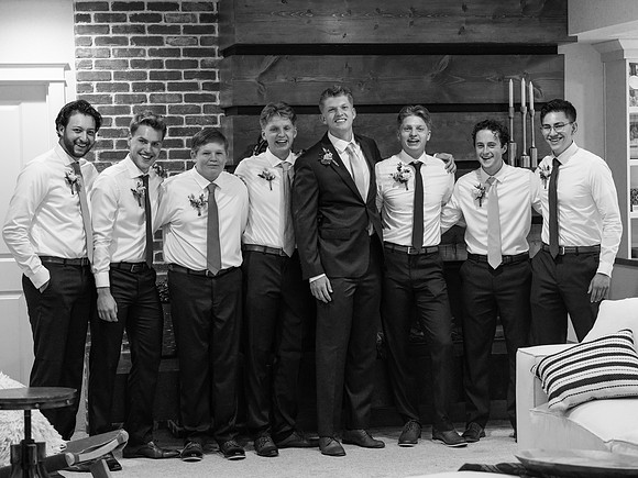 Cannon and Groomsmen getting ready_09.12.26_0112
