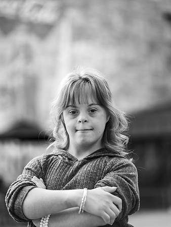 Sarah b&w067