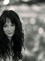 Emma b&w 0014