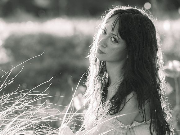 Emma b&w 0039