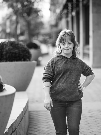 Sarah b&w060