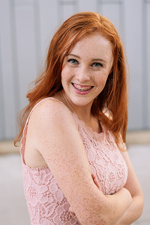 Juliana Head Shots0056