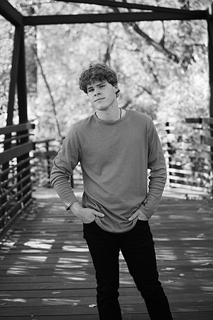 Nathan Semmens Senior Portraits 0025