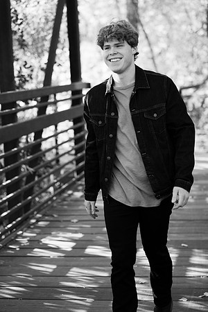 Nathan Semmens Senior Portraits 0029