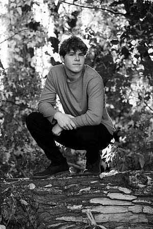 Nathan Semmens Senior Portraits 0037