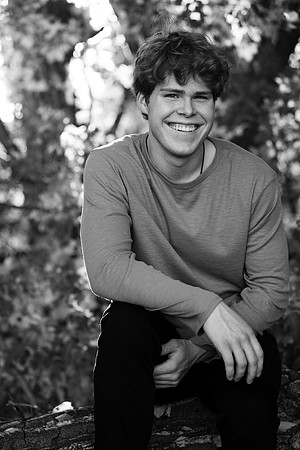 Nathan Semmens Senior Portraits 0047