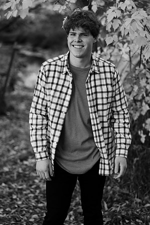 Nathan Semmens Senior Portraits 0060