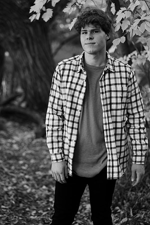 Nathan Semmens Senior Portraits 0061
