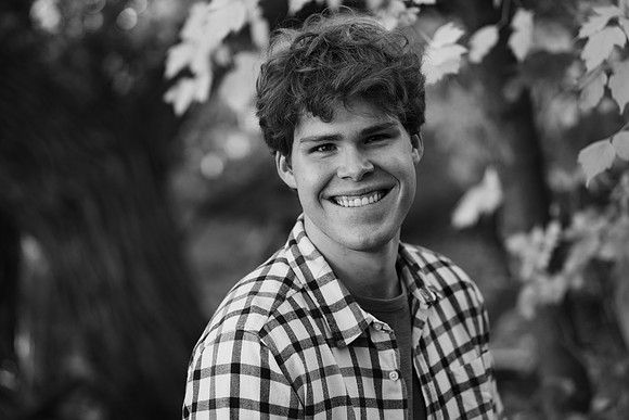Nathan Semmens Senior Portraits 0064