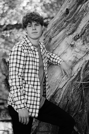 Nathan Semmens Senior Portraits 0067