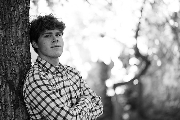 Nathan Semmens Senior Portraits 0074