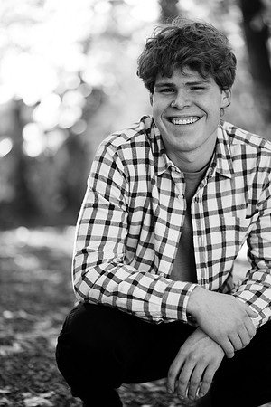 Nathan Semmens Senior Portraits 0078