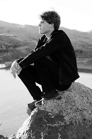 Nathan Semmens Senior Portraits 0088