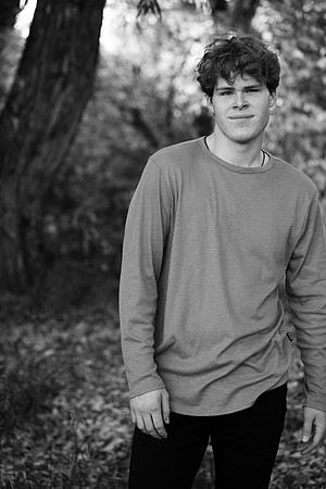Nathan Semmens Senior Portraits 0087