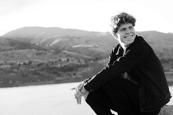 Nathan Semmens Senior Portraits 0090