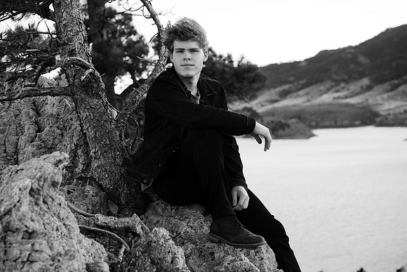 Nathan Semmens Senior Portraits 0103