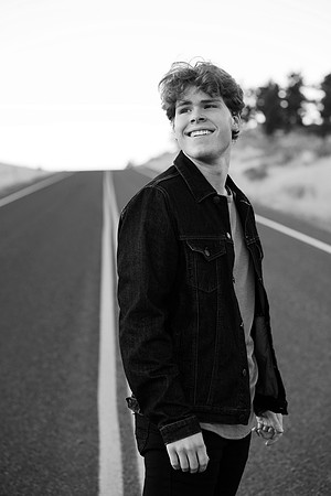 Nathan Semmens Senior Portraits 0112