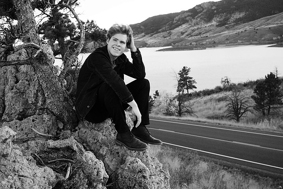 Nathan Semmens Senior Portraits 0110