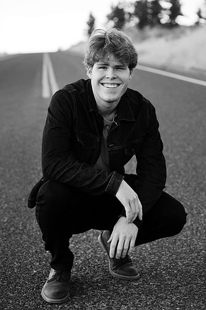 Nathan Semmens Senior Portraits 0114
