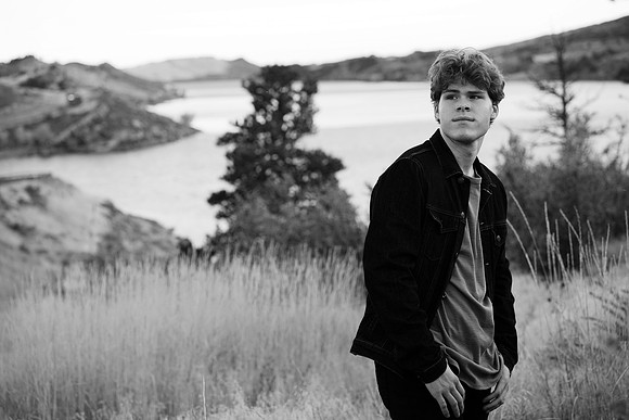 Nathan Semmens Senior Portraits 0116