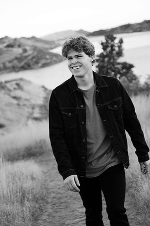 Nathan Semmens Senior Portraits 0119