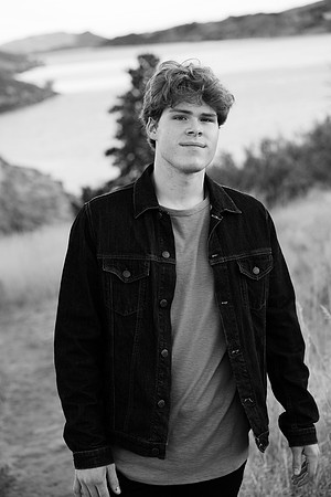 Nathan Semmens Senior Portraits 0120