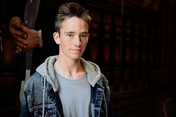 Colin Eastwood Senior Portraits 0043