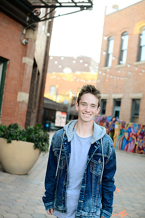Colin Eastwood Senior Portraits 0053