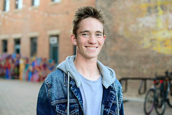 Colin Eastwood Senior Portraits 0054