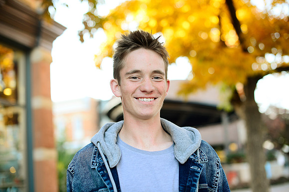Colin Eastwood Senior Portraits 0060