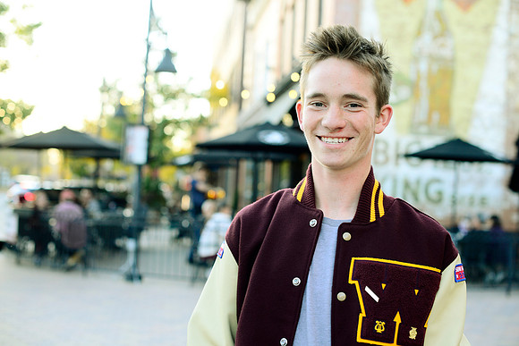 Colin Eastwood Senior Portraits 0067
