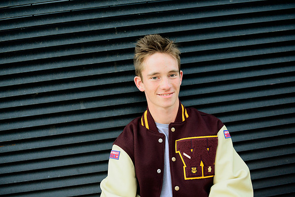 Colin Eastwood Senior Portraits 0075