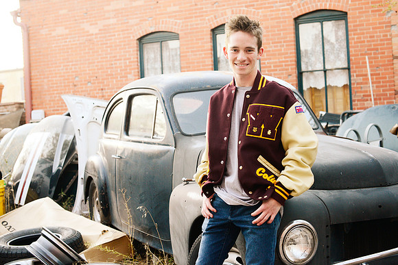 Colin Eastwood Senior Portraits 0083