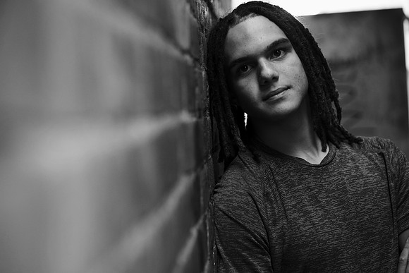 Terrell Sleeter Senior Portraits 0021
