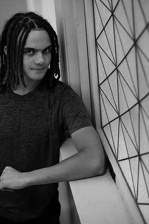 Terrell Sleeter Senior Portraits 0008