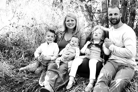 Green Family Portraits 0044