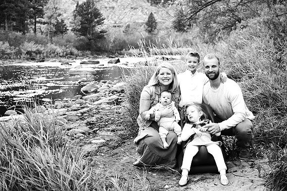 Green Family Portraits 0049
